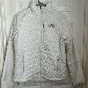 Offers Welcome!! The North Face White Winter Jacket with Quilted Design